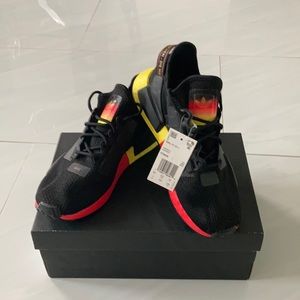 BNIB adidas original German sneakers size 9